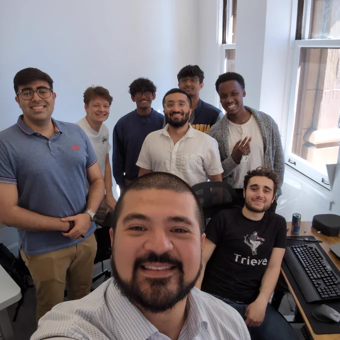 team photo with fed and the lumabros