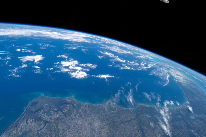 (April 23, 2019) -- This view of the eastern coast of the United States looks from (bottom left to right center) Virginia Beach, Virginia, all the way to Miami, Florida. The International Space Station was orbiting 256 miles above North America about to cross the Atlantic Ocean when an Expedition 59 crew member took this photograph.