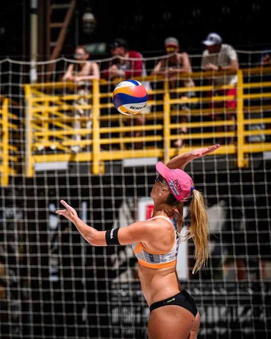Taryn Brasher serves