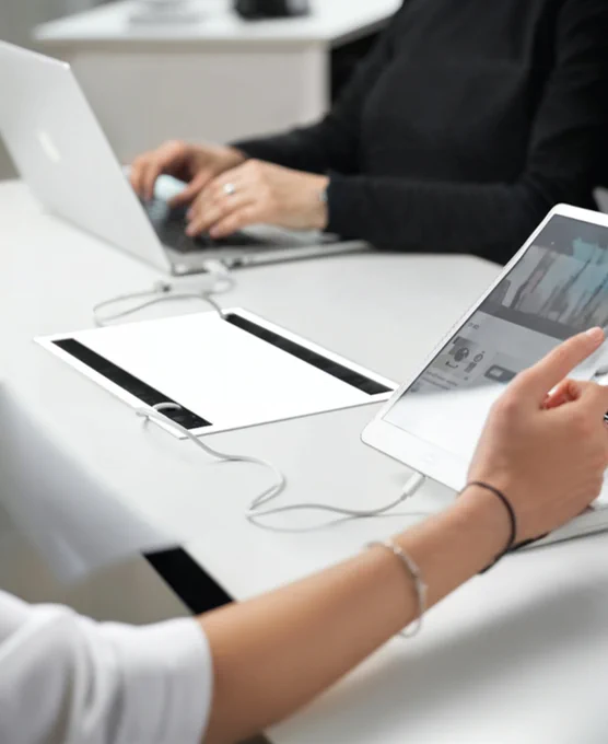 Monday coffee’s smooth, but our Duplex Access Flaps are smoother. ☕⚡
Dual-side access, silent glide, and effortless style — made for modern spaces that mean business.

Explore More: https://t.ly/oX9D2

#desksetup #powermanagement #cablemanagement #interiordesign #architecturaldesign #workspace #modernhome #MX