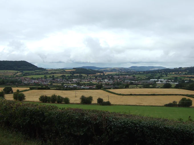 View of Craven Arms to the north of Stokesay. The battle was fought in the fields from centre right to left.
Image: Dpaajones CCA-SA 3.0
