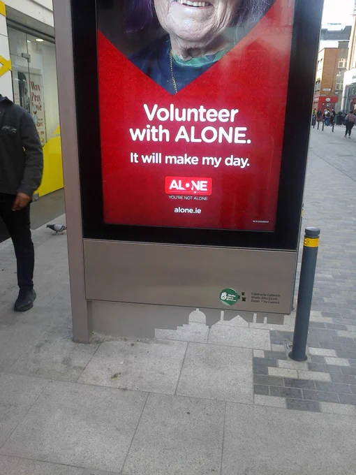 Photo (above) showing JC Decaux advertising panel on Liffey Street with jagged edge,