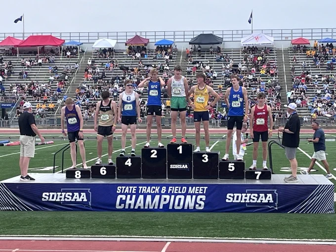 izayah 6th place 800 m run
