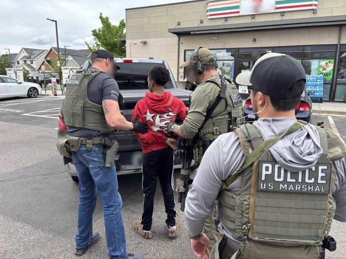 Dariss YEARBY in custody