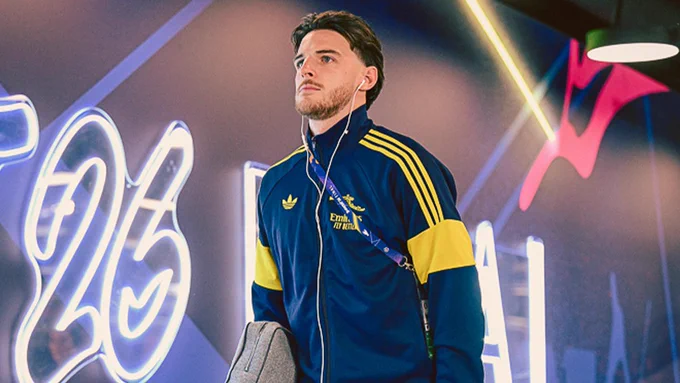 Declan Rice arrives.