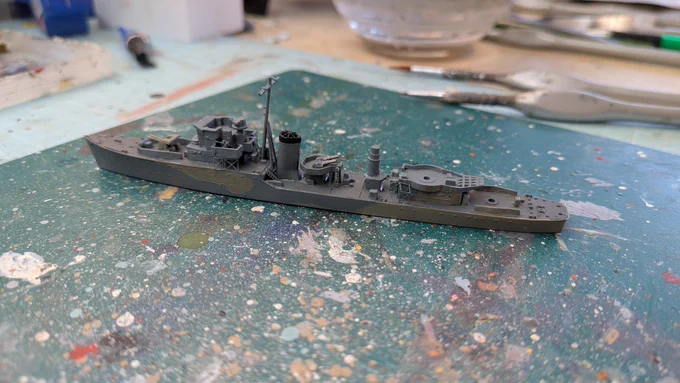 IBG Hunt class destroyer escort 1/700 scale model.