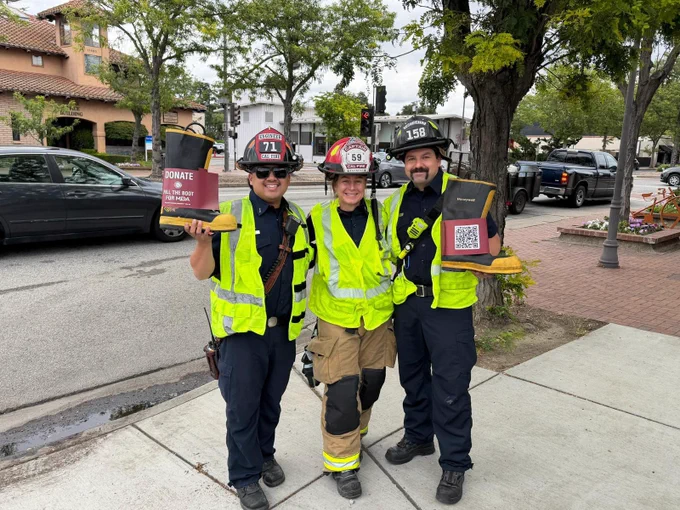 CAL FIRE Firefighters participating in MDA Fill the Boot drive