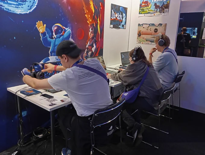 visitors at our gaming stations 