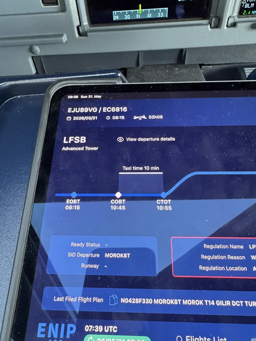 A picture of our slot app, which shows the timeline for the flight Basel-Porto. With a planned off block time of 08:15 (EOBT), a calculated off block time (10:45) based on the „slot“ (CTOT or calculated take off time) and a planned taxi time of 10 minutes and the CTOT.