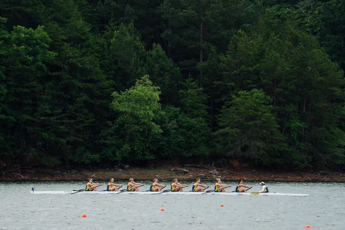 1V8 racing