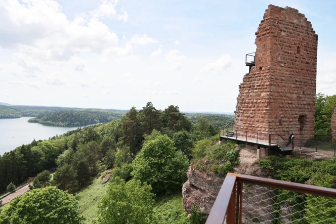 Inauguration des travaux de sécurisation et de valorisation du site du château de Pierre-Percée.