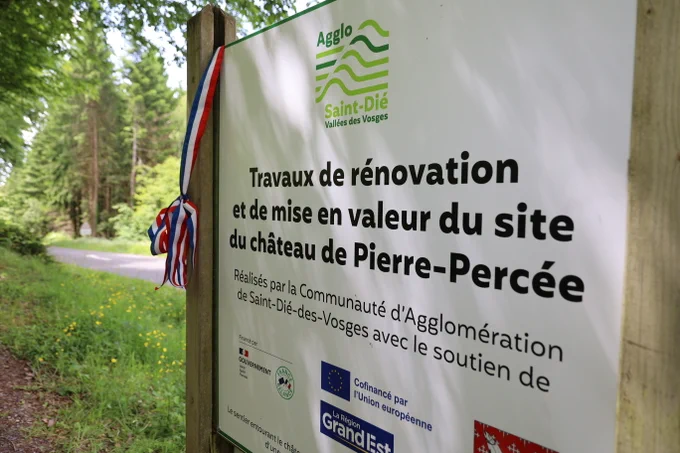 Inauguration des travaux de sécurisation et de valorisation du site du château de Pierre-Percée.