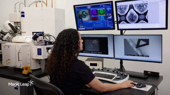 A Magic Leap engineer works with advanced simulation tools to test and prepare a waveguide before the fabrication phase. 