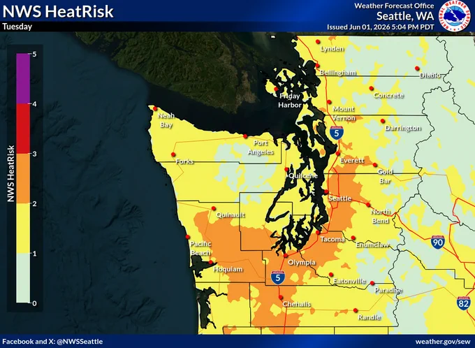HeatRisk map depicting Moderate HeatRisk on Tuesday primarily for areas south of Everett. Minor HeatRisk is primarily depicted elsewhere across the lowlands, with little to no HeatRisk across the mountains. 