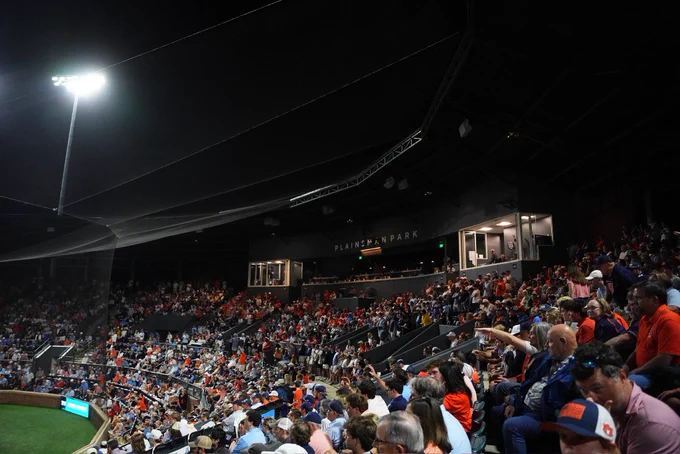 Plainsman park fans