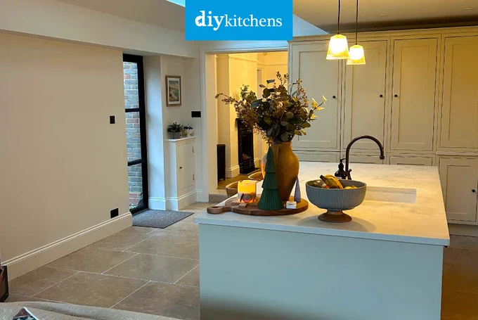 An Innova Helmsley Mussel Inframe #kitchen | DIY Kitchens