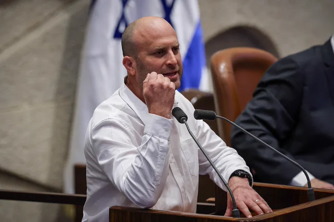MK Yitzhak Kroizer