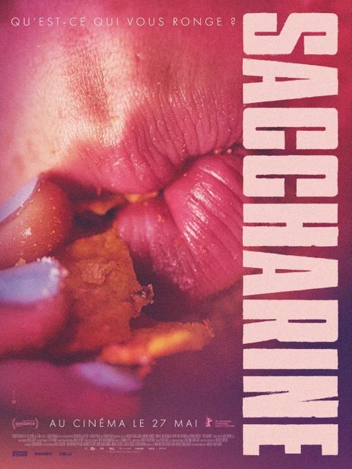 Affiche non retenue de Saccharine. Dans des tons chauds et "pop", un très gros plan d'une bouche avalant des chips. On lit "Qu'est-ce qui vous ronge ?". Le titre est écrit sur le côté, incliné à 90° 