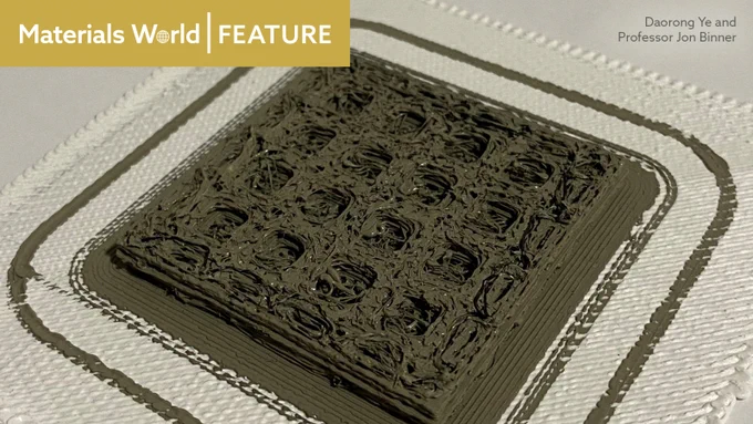 3D printing composites
Credit: Daorong Ye and Professor Jon Binner