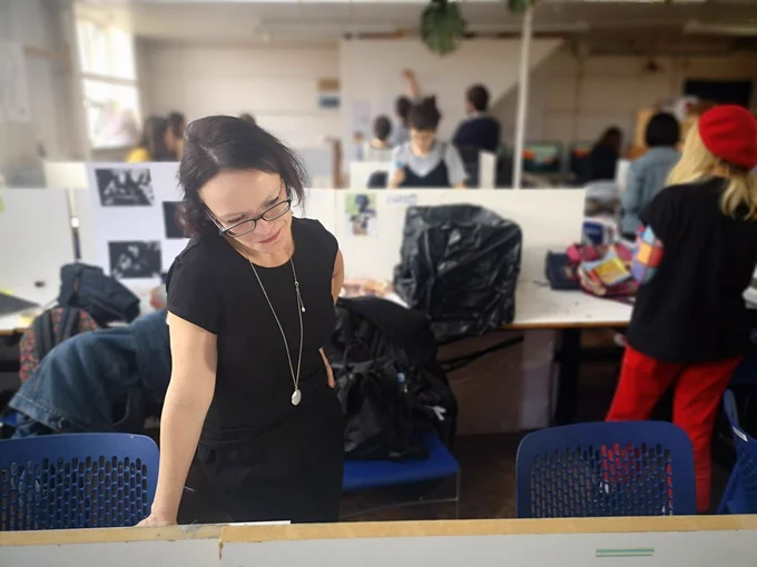 Sue Keogh at an Anglia Ruskin University mentoring session with BA illustration and Animation students 