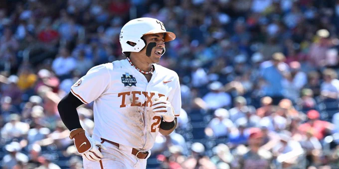 LIVE COVERAGE: Texas faces another CWS elimination game, face Georgia