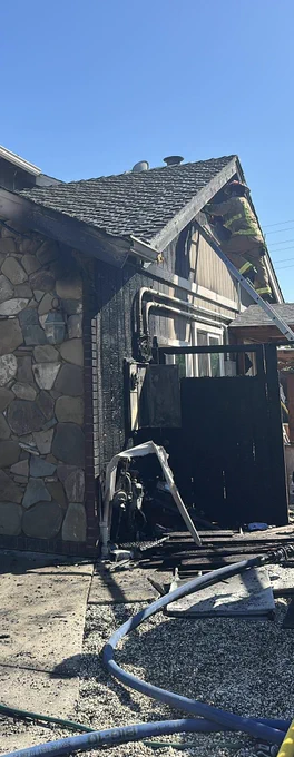 Picture of a residential structure that caught fire