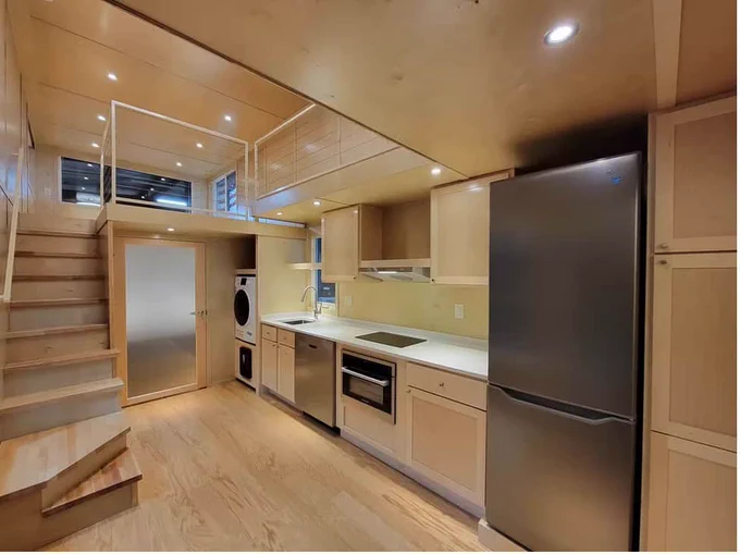 Gourmet kitchen