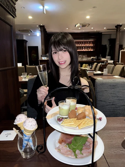アフターヌーンティーと一緒なの😳💓