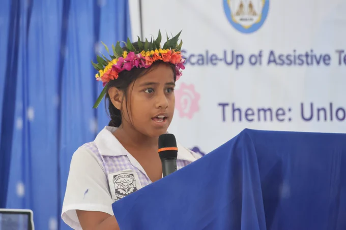 A child from a Primary School in South Tarawa gives an opening speech.