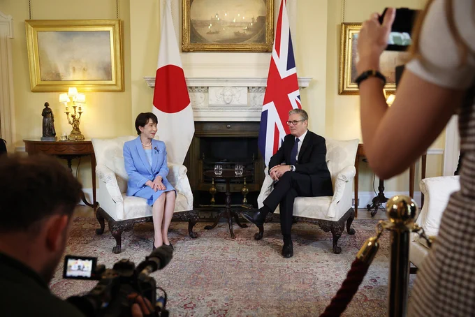 Japanese PM Sanae Takaichi and Kier Starmer Pic: Downing Street