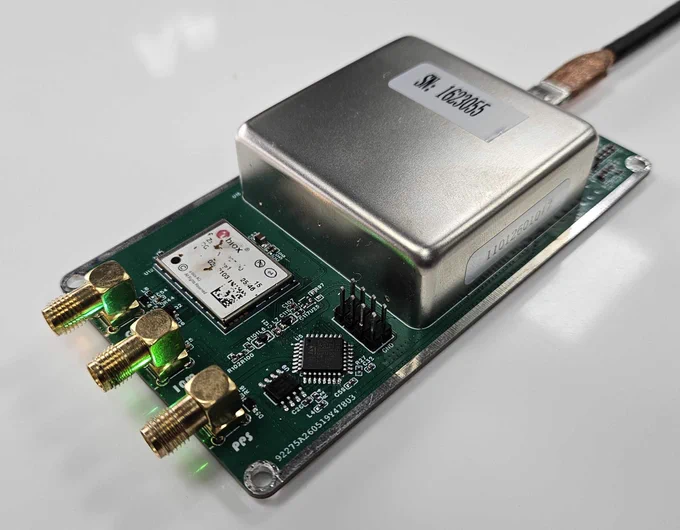 Aaronia Laser based Atomic Clock Time Source