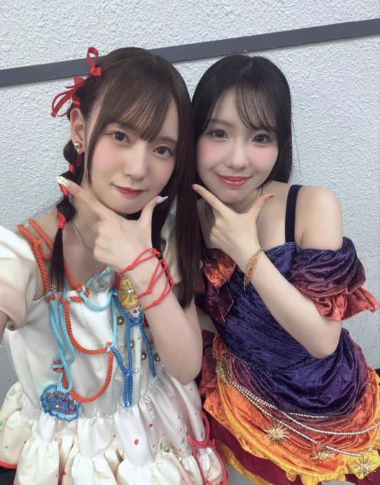 倉本千奈役の伊藤舞音ちゃんとのお写真です🫶
ここ一年で更に距離近くなった気がする！前から近いけど！
まーちゃんと居ると安心するし、ほんっとに大好きだよ🥰
いつもありがとうね☺️これからもよろしく✨️