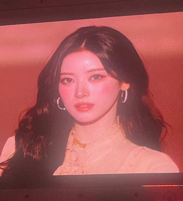 cr @ni_l0ved