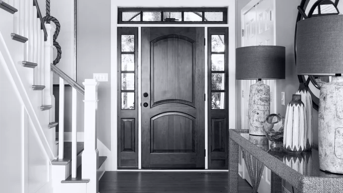 Experience the captivating aroma of a luxury home with an entryway fragrance. This is the key to impressing your guests and indulging yourself upon returning home; It's your personal sanctuary, offering an escape from the chaos of the world and inviting peace and serenity into your life  