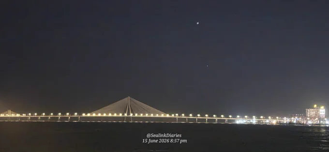 The spectacular Venus-Jupiter alignment captured tonight over Mumbai’s Bandra-Worli Sea Link. A stunning cosmic display over the city skyline! ✨🌌

#BandraWorliSeaLink #Mumbai #PlanetaryAlignment #Venus #Jupiter #Conjunction2026 #AstroPhotography #CosmicKiss

