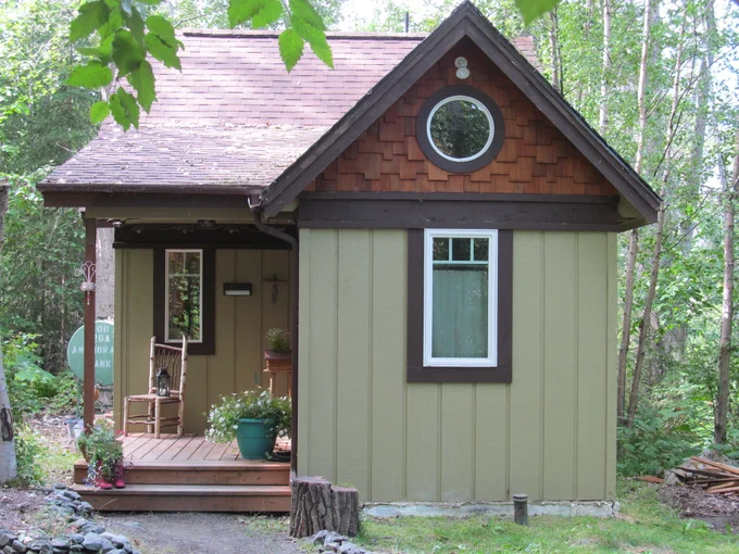 Alaska tiny home exterior