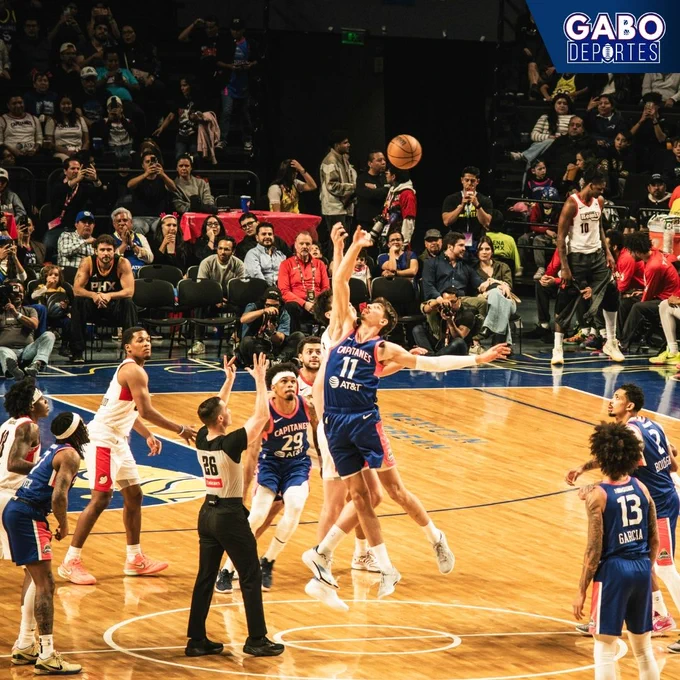 Una foto del partido Capitanes CDMX vs Rip City Remix en los NBA G-League Playoffs 2026