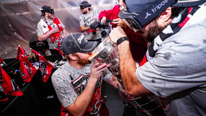 Photo of Frederik Andersen drinking out of the Stanley Cup