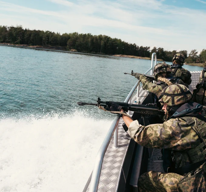 C: Rannikkoprikaati / Merivoimat / Puolustusvoimat