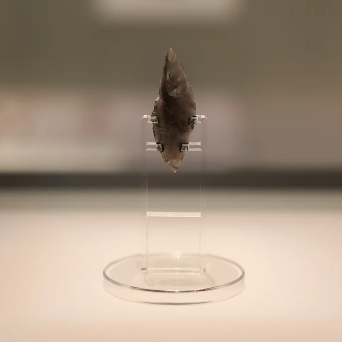 登録有形文化財　岩宿遺跡採集石器　槍先形尖頭器の作品画像