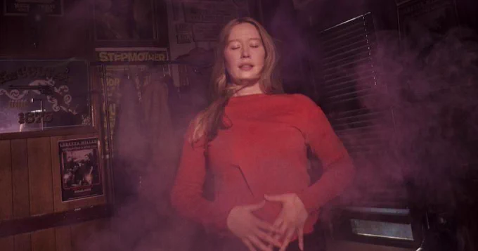 A photo of musician Julia Jacklin