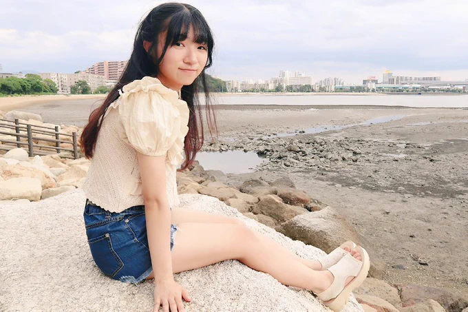 程よく岩場や柵もあり移動も楽しかったです！
岩場を移動の際はかりんが転げないか心配でしたが写真撮りながらなので自分も割と足元が心配だったのは内緒です(笑)