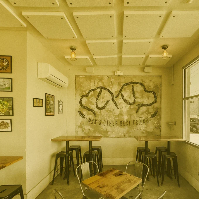 Image of Baileson's tap room