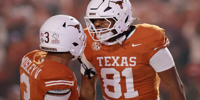 Countdown to Kickoff: Longhorns TE group led by 'starting trio'