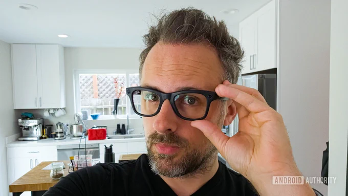 https://www.androidauthority.com/wp-content/uploads/2025/05/Ray-Ban-Meta-Live-Translation-3-of-3.jpg