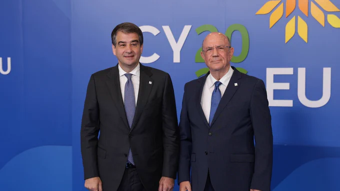 Lefkosia ~ Informal meeting of EU Ministers responsible for Cohesion Policy underway

Finance Minister Mr Makis Keravnos chairs discussions on: 
🔹the “Right to Stay”  
🔹the challenges faced by island regions, in light of the forthcoming EU Strategy for Islands

#CY2026EU 🇨🇾🇪🇺