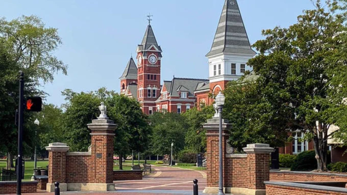 Photo of the Auburn University campus