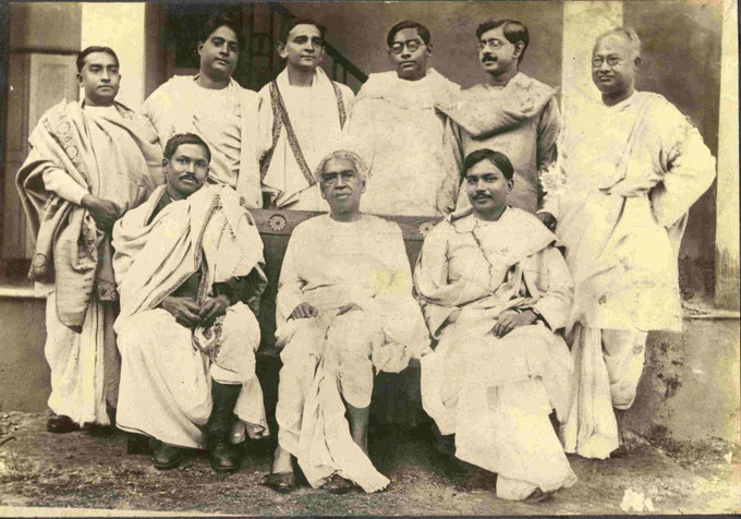 Seated (L to R):M N Saha, J C Bose, J C Ghosh. Standing (L to R): Snehamoy Dutt, S N Bose, D M Bose, N R Sen, J N Mukherjee, N C Nag