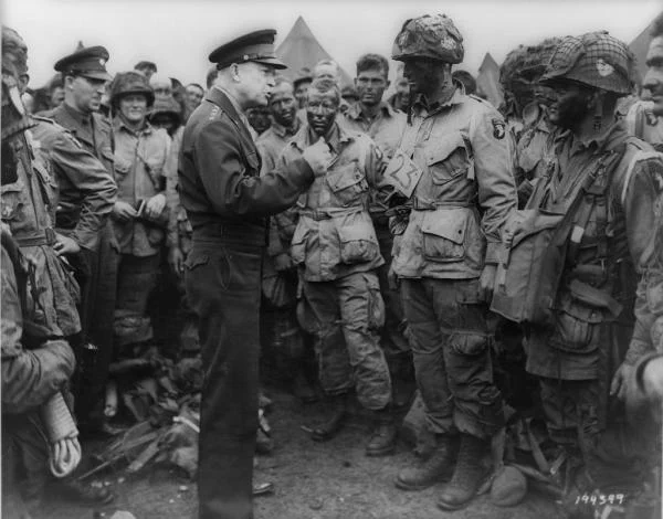 Eisenhower D-day photo