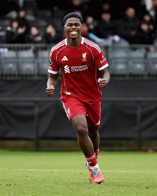 An image of Keyrol Figueroa playing for Liverpool.